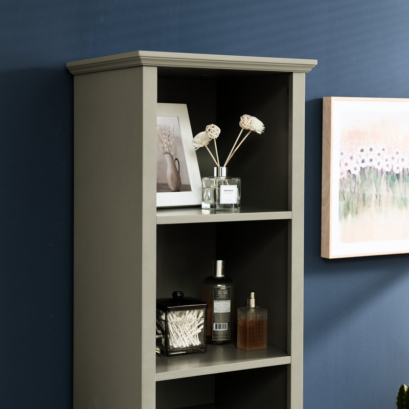 Armoire de salle de bain de 65,47 po de hauteur avec 4 tablettes réglables et un panier à linge.