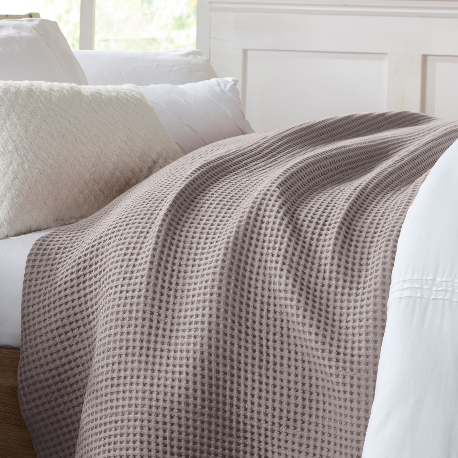Vila Cotton Waffle Throw Blanket, Charcoal, King