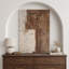 Style Mid-Century brun foncé, formes abstraites neutres, grand cadre rustique, décor minimaliste M20-101791376-101791372-119461017