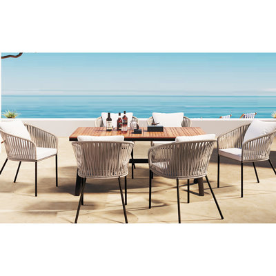 7 pièces de salle à manger de patio beige - Cadre en métal et plateau de table en bois pour l'extérieur captivant