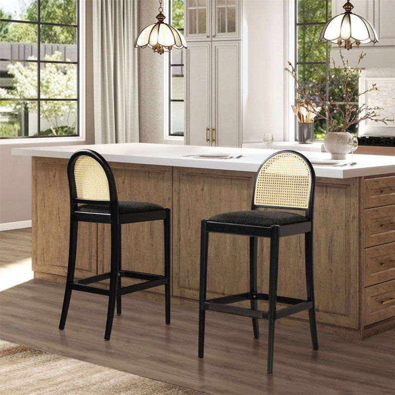 Ensemble de tabourets de bar en rotin exquis avec un design ergonomique et un attrait naturel, Noir