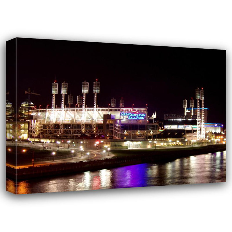 Great American Ballpark, H 18 po x l 24 po