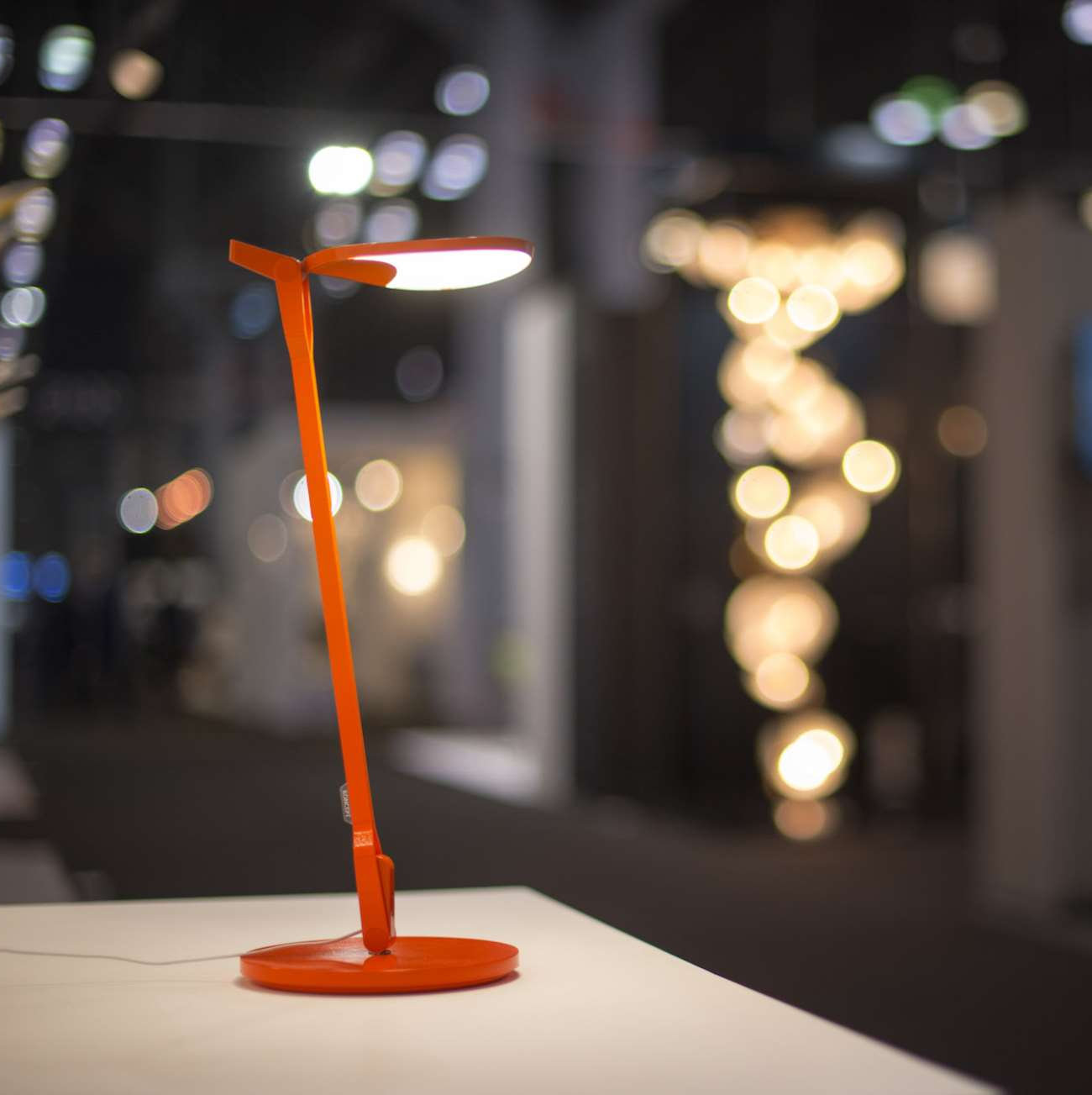 Splitty Metal USB Desk Lamp, Matte Orange