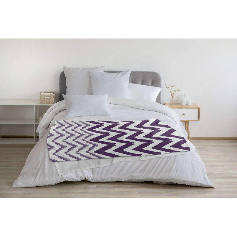 Couverture en molleton Jagged Graffiti, L 50 po x L 60 po, Mauve