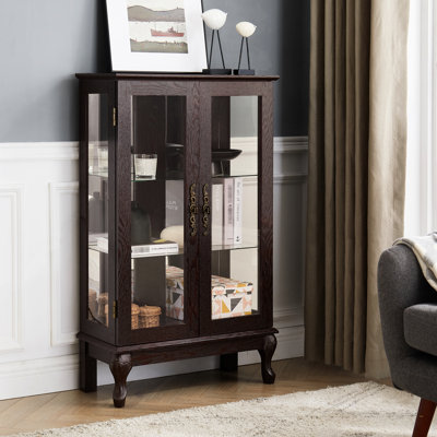 Vitrine avec portes en verre trempé, tablettes réglables, éclairage éclairé, miroir arrière, intérieur de chambre à coucher
