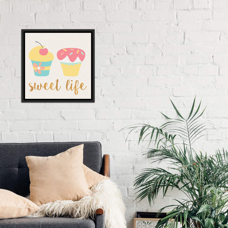 Cupcakes I - impression d'art graphique, Toile avec cadre noir patiné, Pas de tapis, H 26 po x l 26 po x P 1,5 po