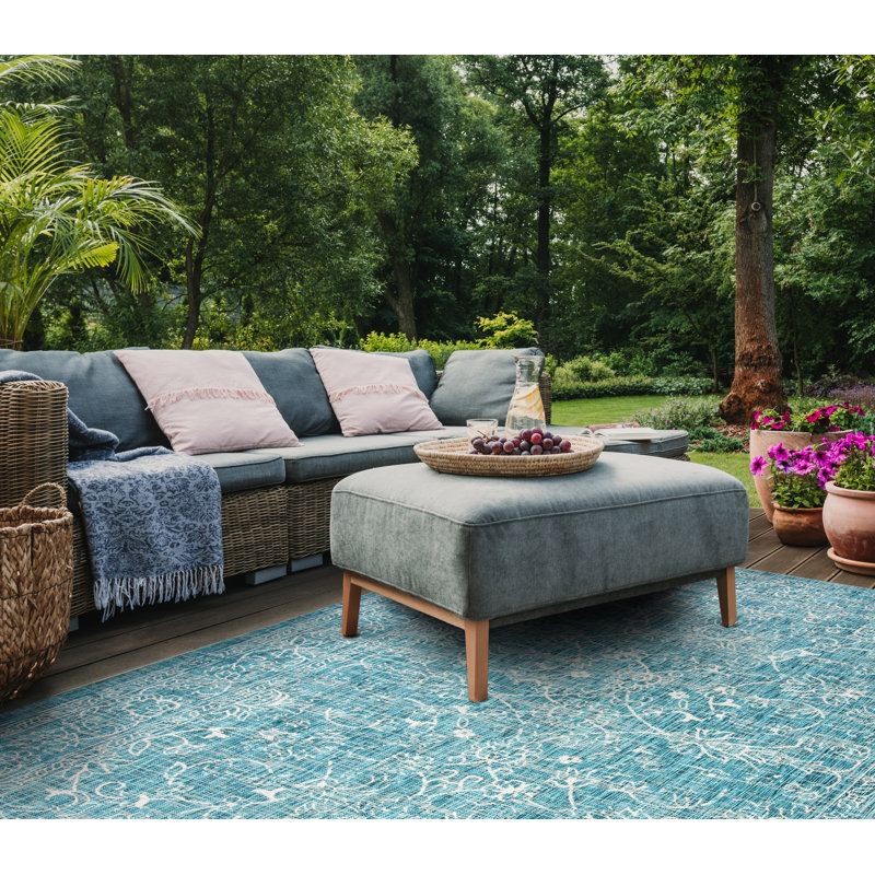 Cherene Performance Floral Indoor/Outdoor Area Rug, Rectangle 8' x 11'
