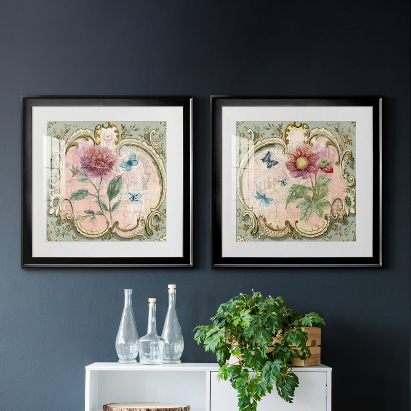 «Classical Flower I», ensemble de 2 reproductions d'art encadrées, H 17,5 po x l 35 po x P 1,5 po, Papier encadré noir, Blanc