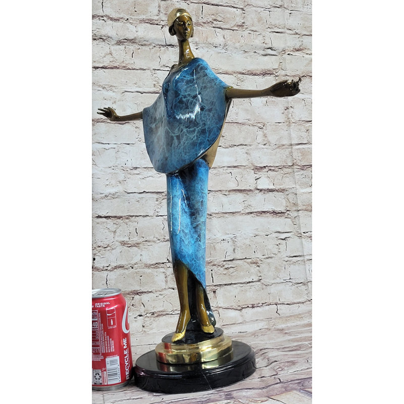 Henoc Figurines & Sculptures
