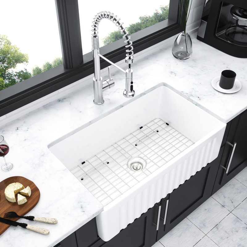 Évier de cuisine à cuve réversible en céramique blanche à tablier simple réversible de 30 pouces avec grille pour égouttoir en acier inoxydable 304