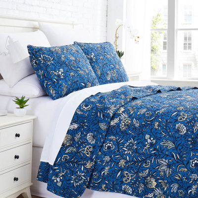 Blooming Blossoms Microfiber Quilt Set