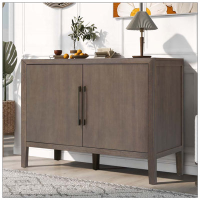 Buffet Farmhouse avec placage de pin