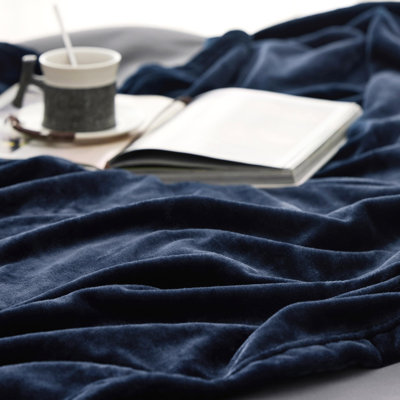 Bedsure 280GSM Soft Lightweight Plush Cozy Blankets For Bed, Sofa, Couch, Travel, Camping