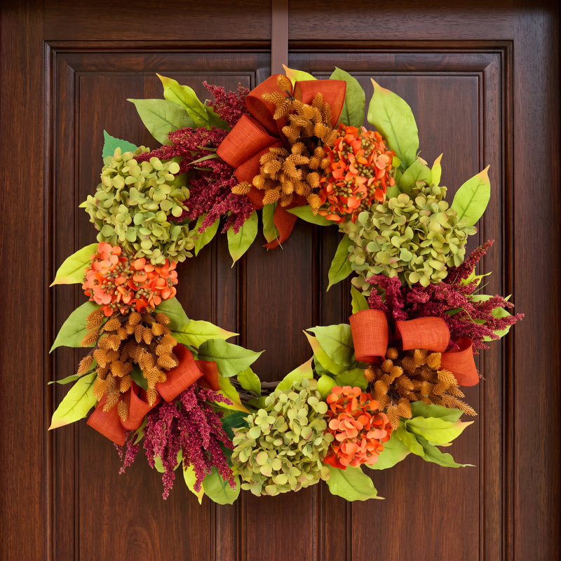 Couronne d'automne 30 po avec hortensias, bruyère et boucles