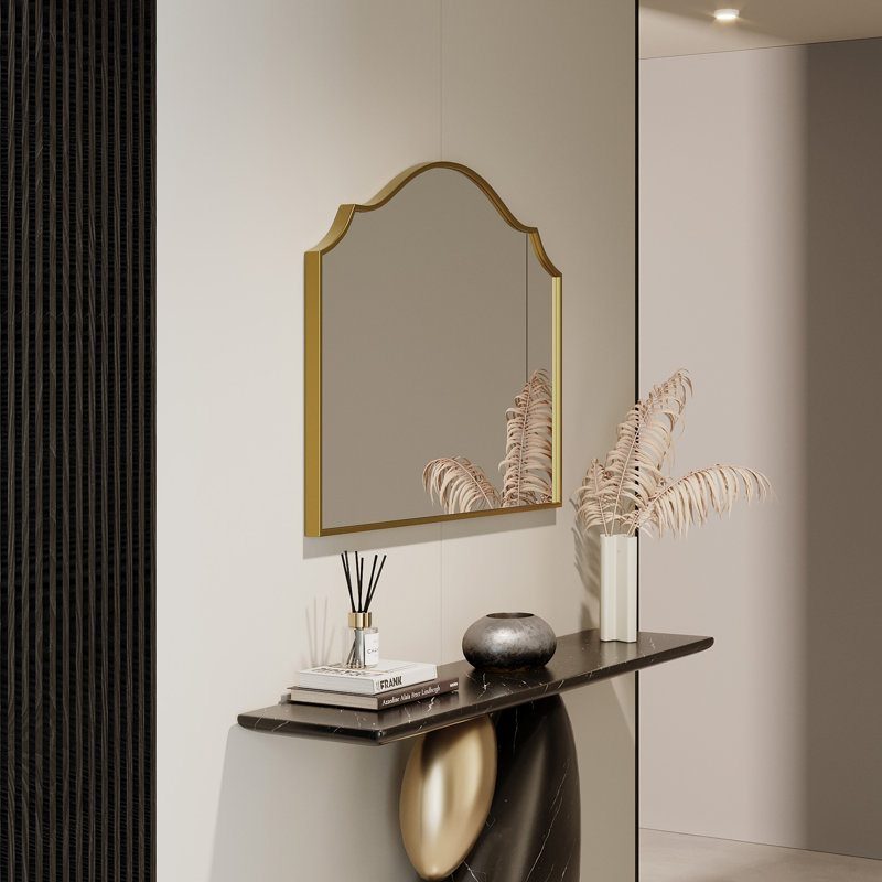 Miroir mural de salle de bain 26 po x 36 po avec cadre en métal pour le meuble-lavabo et bordures crantées rétro, Doré