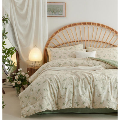 Nayoroom 3 Pieces Beige Green Floral Reversible Comforter Set Aesthetic Cottagecore Style Green Leaf Soft And Lightweight Bedding Set