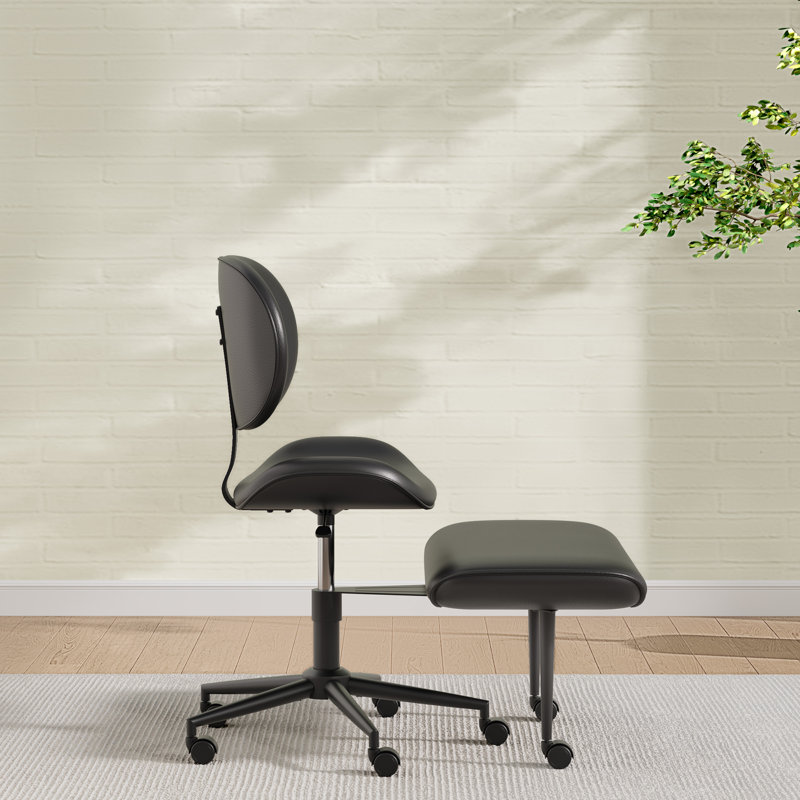 Chaise de bureau ergonomique de 18,9 po de largeur avec siège croisé noir avec repose-pieds intégré de 27,9 po, chaise de bureau pivotante en cuir PU avec hauteur réglable et support pour le dos idéal pour la maison et le bureau