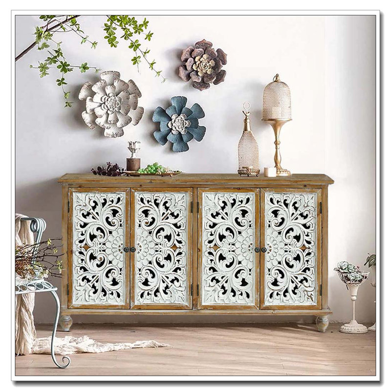 Armoire de rangement à quatre portes en bois sculpté