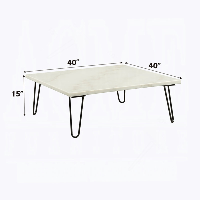 Table basse Modern Elegance en marbre blanc avec pieds à finition noire, parfaite pour les salons contemporains et les intérieurs luxueux.