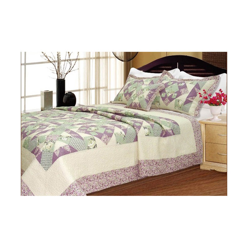 Farmhouse / Country Cotton Patchwork Quilt