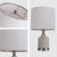 Lampe de table en céramique 17,5 po avec abat-jour en lin blanc naturel SIMPOL