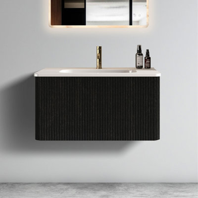 Meuble-lavabo mural Quandro 30 po - Chêne naturel rayé avec lavabo en céramique blanc Fixation de coins flottants sécurisés et commodes