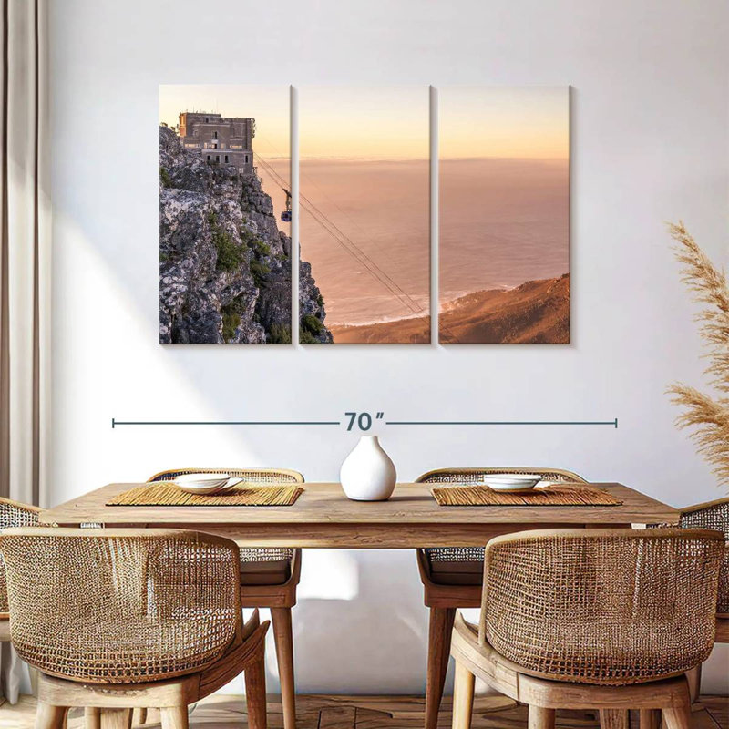 Nicci Table Mountain Cable Car, 36" H x 57" W