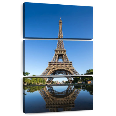 Nicci Historic Eiffel Tower