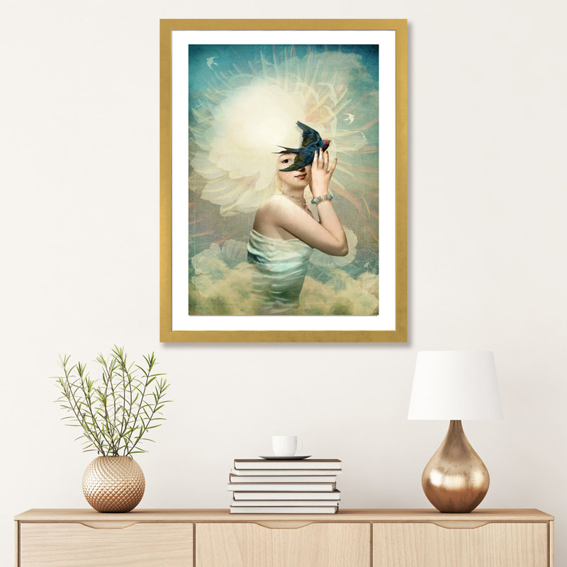 «The Sun» par Catrin Welz-Stein, H 32 po x l 24 po x P 1 po, Papier encadré doré