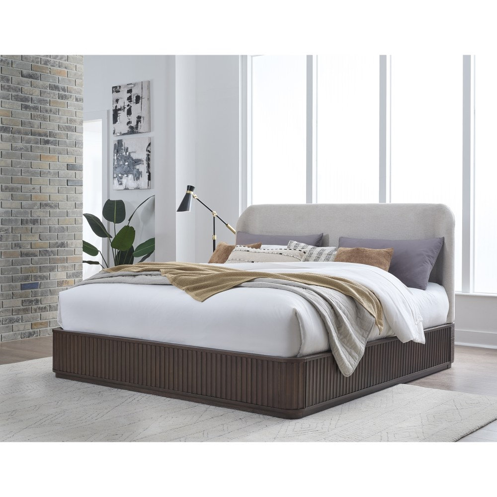 Nicoletta Wingback Bed, Queen