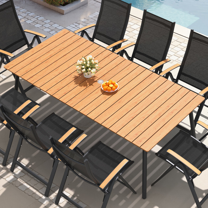 Table de salle à manger de patio avec trou pour parasol et structure en aluminium, H 29,13 po x L 94,5 po x l 42,12 po, Brun
