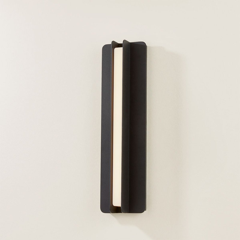 Dune 1 Light Wall Sconce, 21" H x 6" W x 6" D