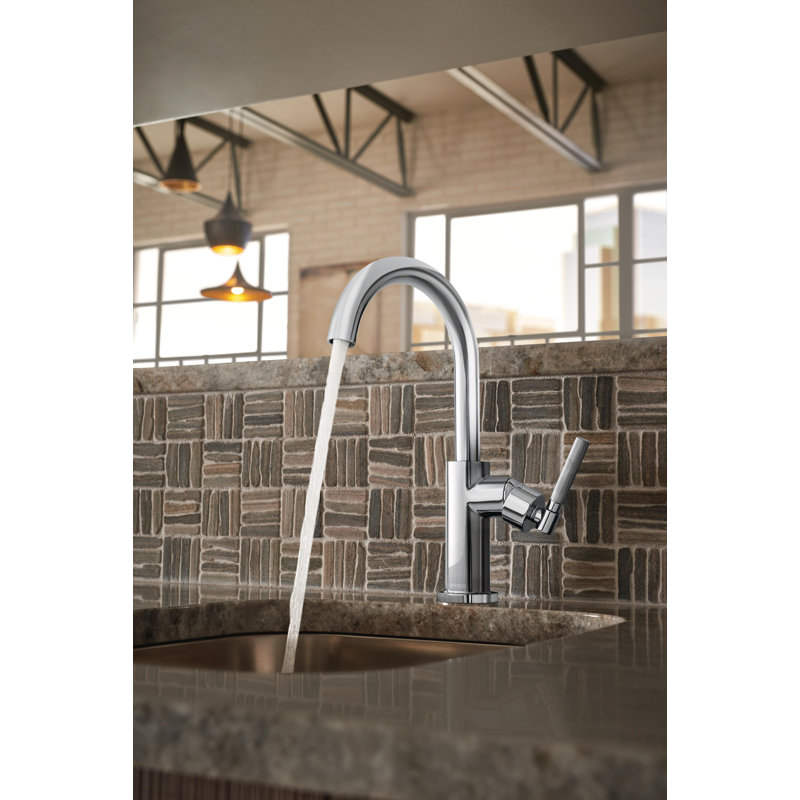 Litze® Pull Down Touch Single Handle Kitchen Faucet, Matte Black/Luxe Gold