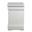 Table de chevet classique à 2 tiroirs avec poignées en nickel brossé, parfaite pour les chambres à coucher traditionnelles et modernes.-2145382656
