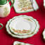 Assiettes à salade de Noël Holly Tree - Ensemble de 4 assiettes de Noël en mélamine avec motif d'arbre de fête, durable et résistant aux bris et lavable au lave-vaisselle