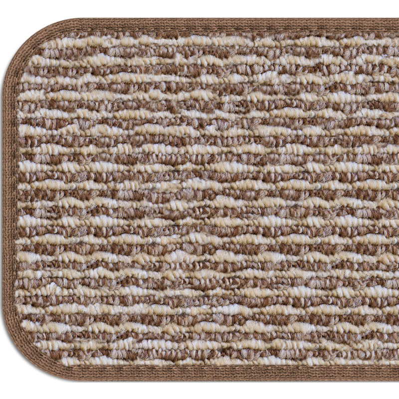 Tapis d'escalier brun praliné, Rectangle 8 po x 23,50 po