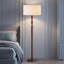 Lampe sur pied sculptée 64 po en bois massif torsadé 64 po avec abat-jour tambour en lin beige 18 po, finition noyer et interrupteur au pied-367296048