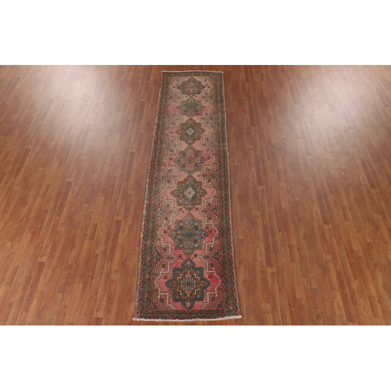 Tapis de couloir rose à motif géométrique traditionnel 3 x 12