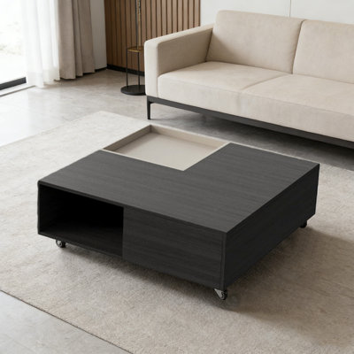 Table basse avec roulettes pour petit appartement