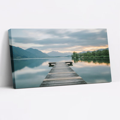 «Wooden Dock Lake Mountain Landscape», ensemble de 1 reproduction d'art sur toile tendue sur toile
