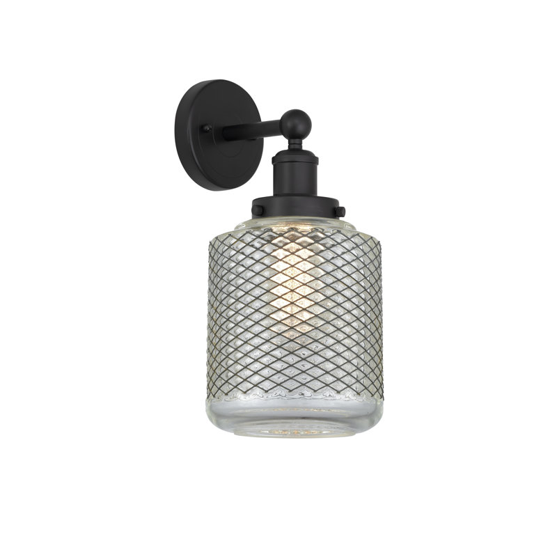 Carmet Armed Sconce, Matte Black
