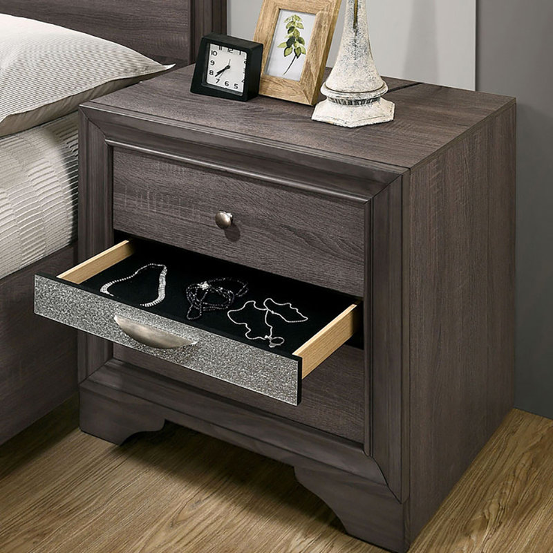 Table de chevet en bois de style contemporain à 3 tiroirs avec compartiment à bijoux caché