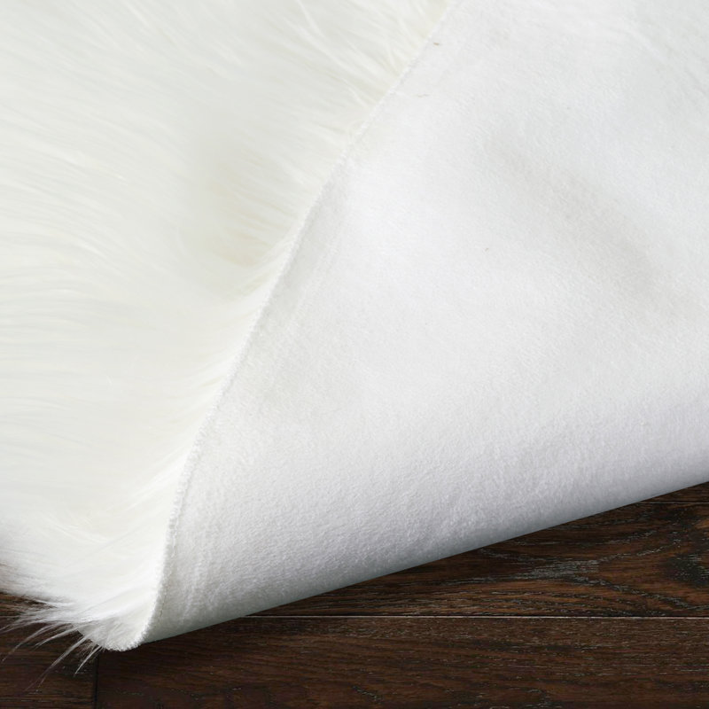 Tapis rond rond en fausse peau de mouton Aric, Rond 5 pi