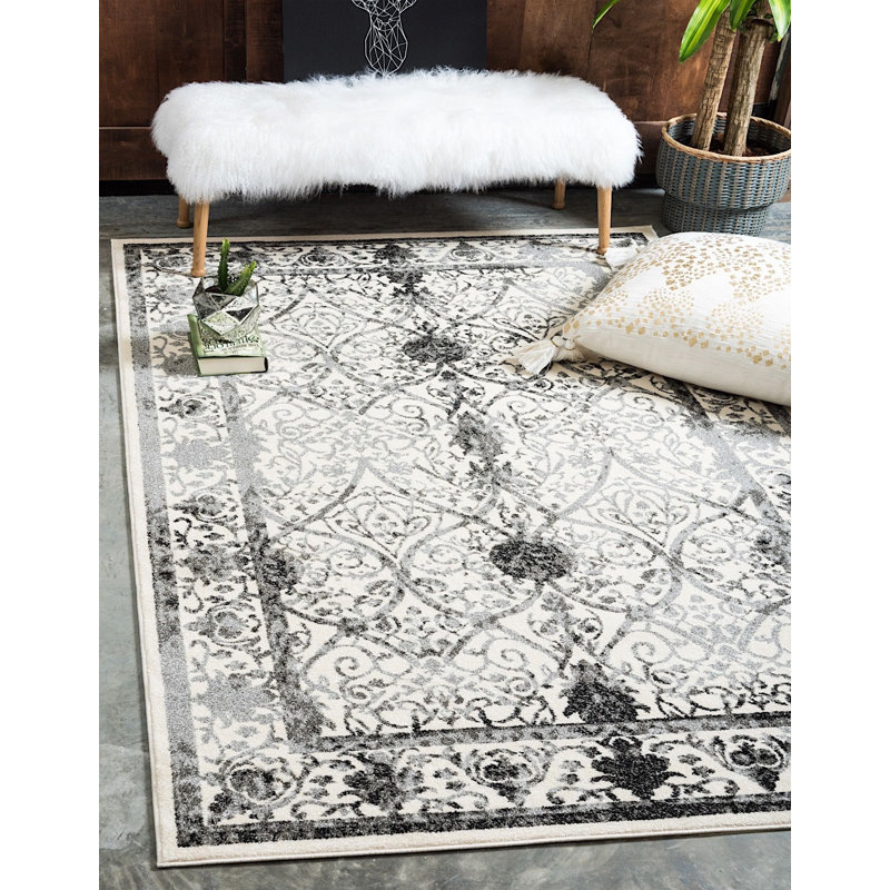 Amika Oriental Indoor Rug, Rectangle 7' x 10'