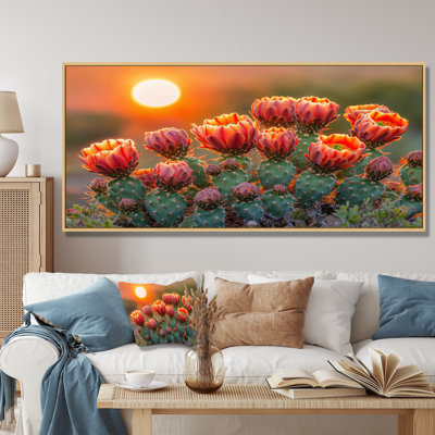 Kirsteni Blooming Cacti At Sunset I - art mural de cactus pour le salon