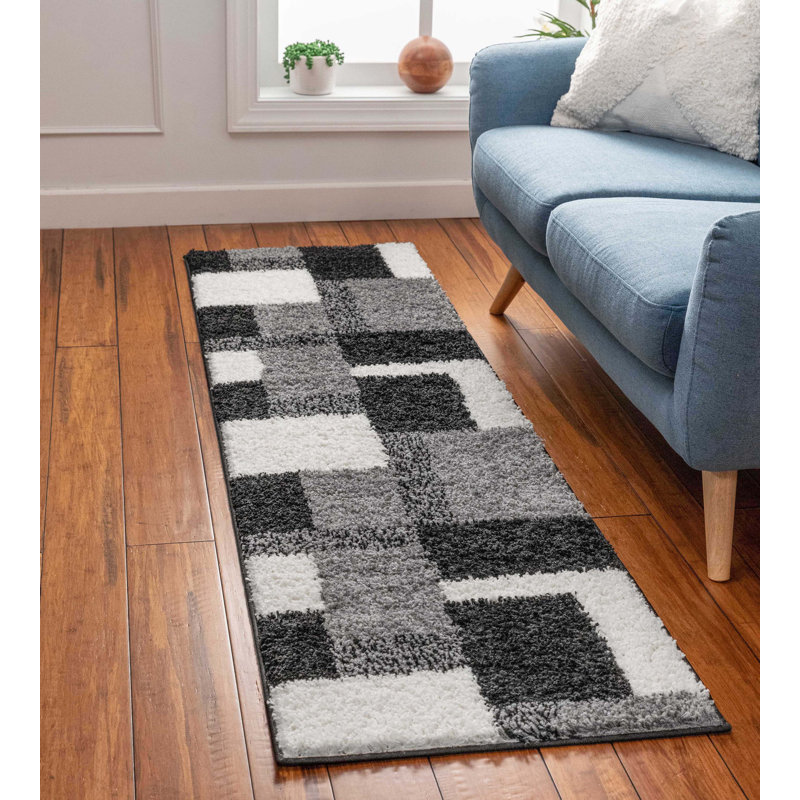 Tapis noir à motif géométrique Marci, Tapis de couloir 2 pi 3 po x 7 pi 3 po