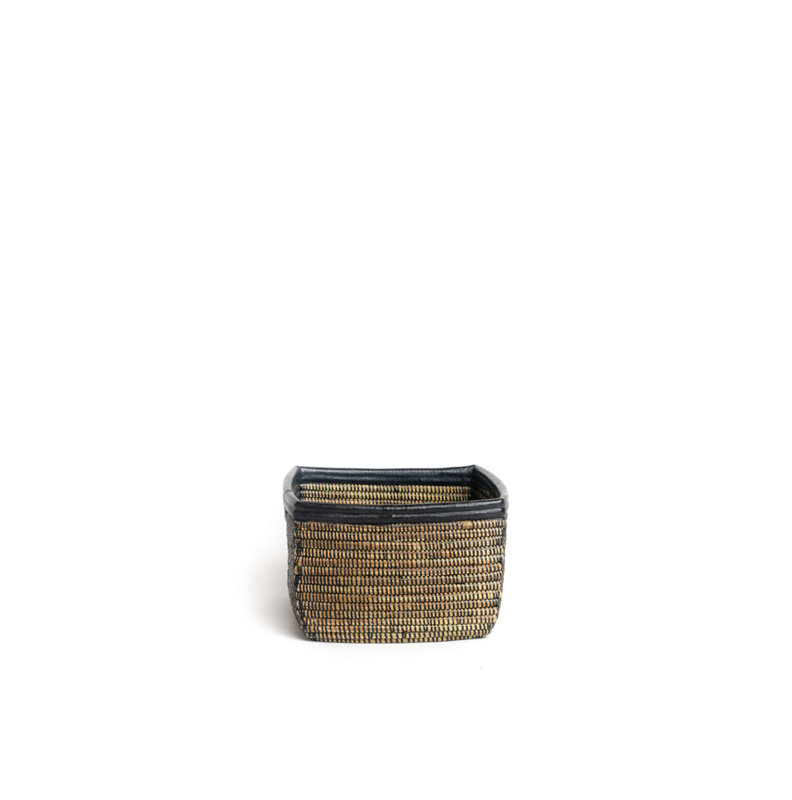Panier en ruppie maritime Bousso, H 8 po x l 15,5 po x P 16 po, Noir / brun