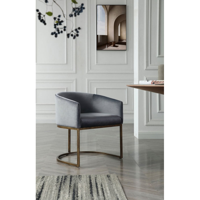 Chaise avec accoudoirs rembourrée en tissu Wiley, Gris