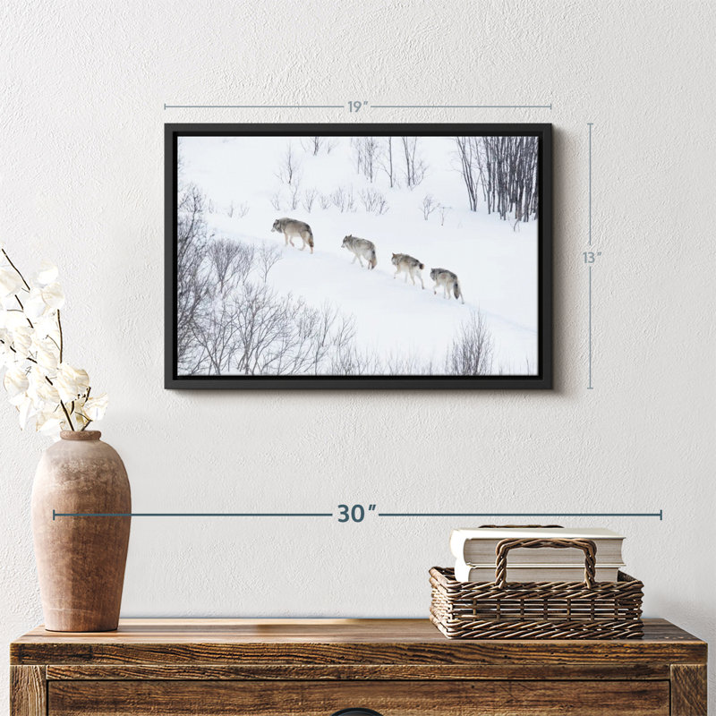 «Winter Wolf Pack Wall Art», H 13 po x l 19 po