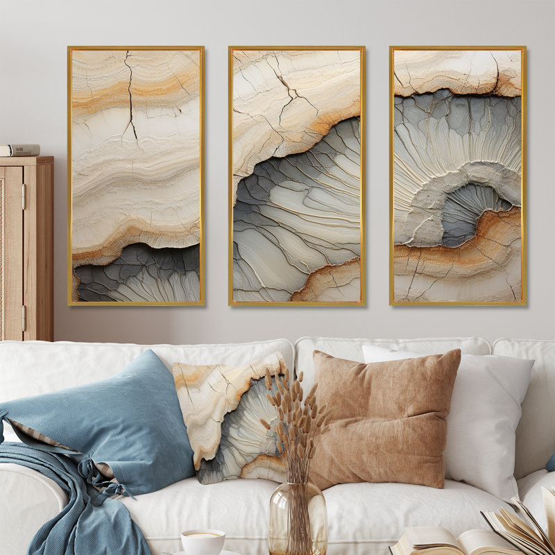 «Beige and Orange Minimalisme» Stone Geode II, Cadre flottant doré, H 28 po x l 36 po x P 1 po